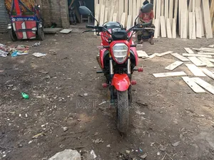 Suzuki 2022 Red