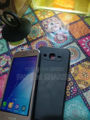 Samsung Galaxy J2 8 GB Silver