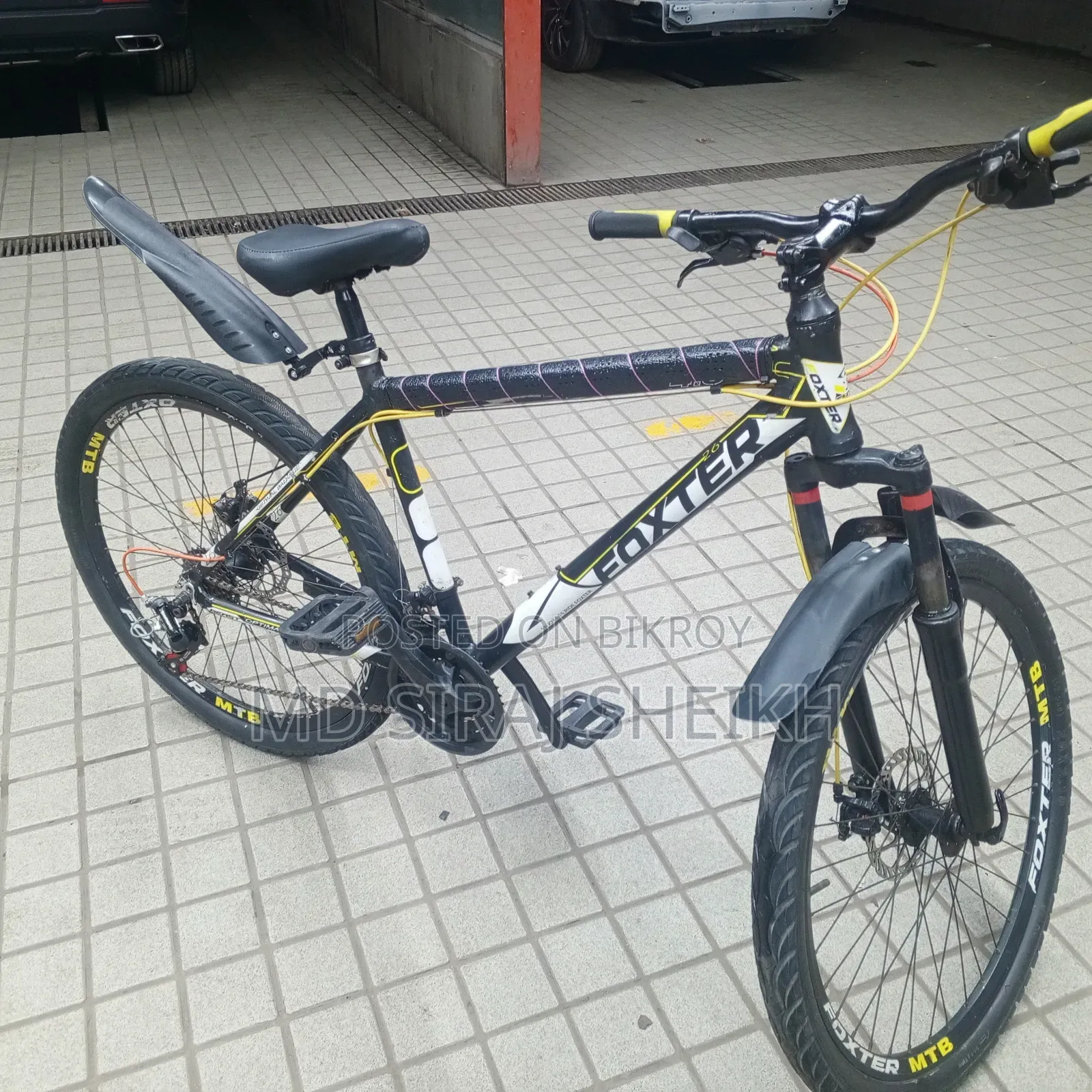 A gear cycle in fresh condition for sale.