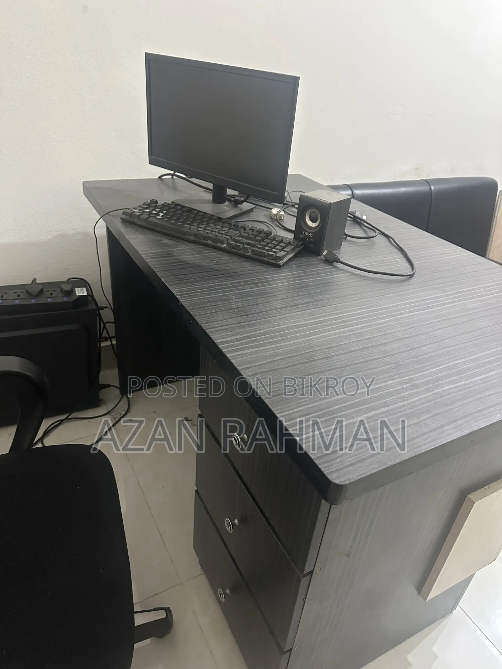 ফ্রেশ অফিস টেবিল