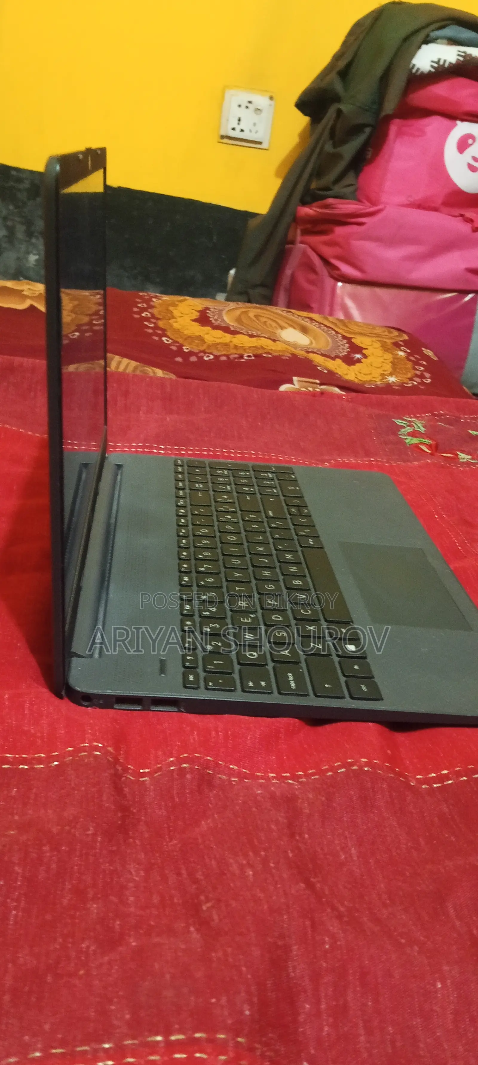 Laptop HP 15-Da3007nia 4GB AMD Ryzen 5 HDD+SSD 500GB