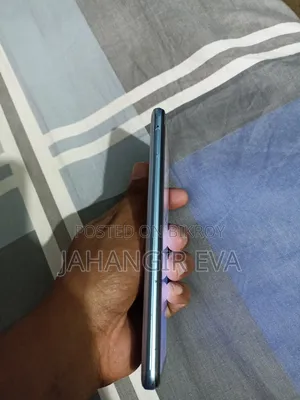 Vivo Y50 128 GB Blue