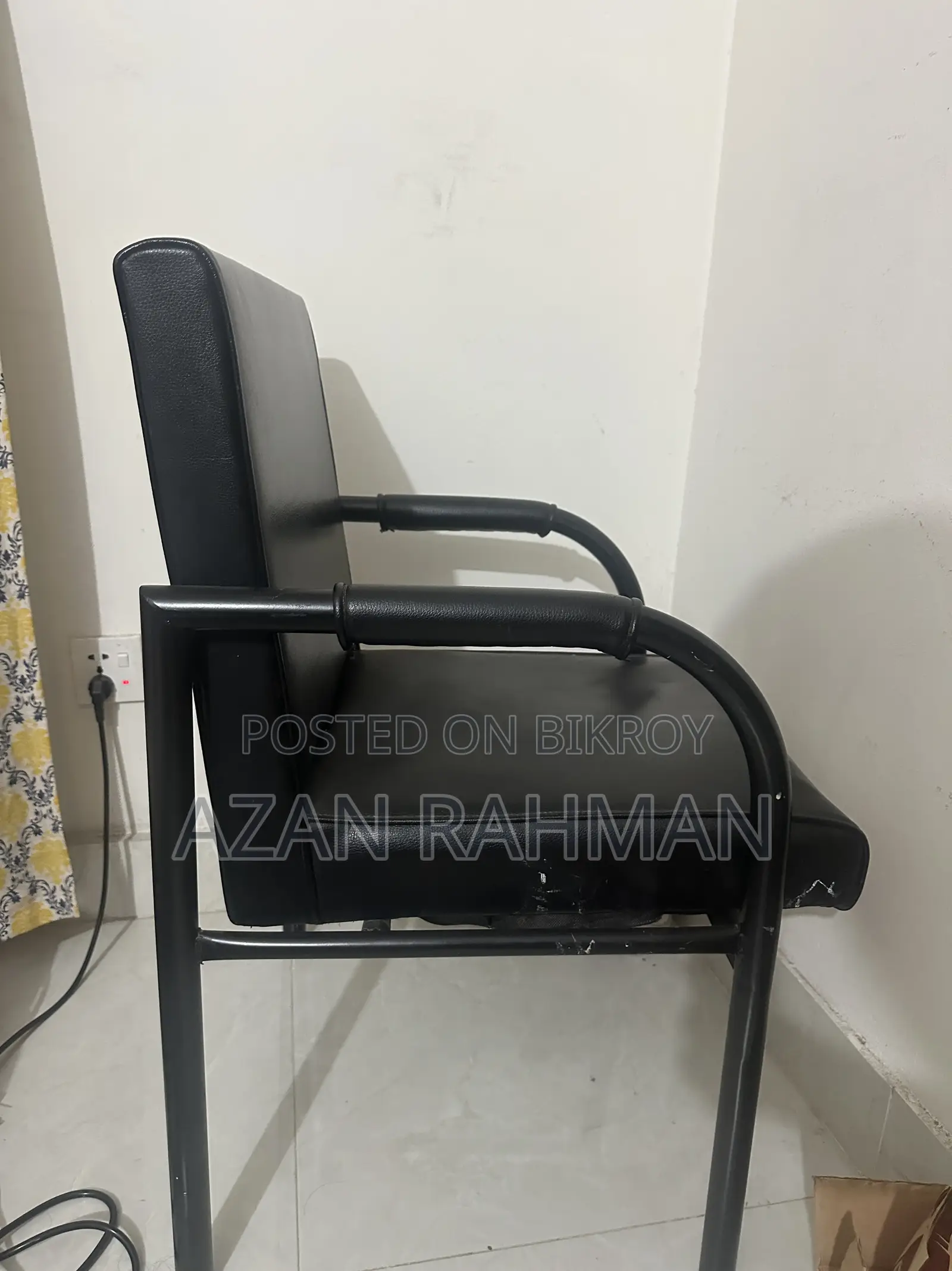 Fully Fresh Chair