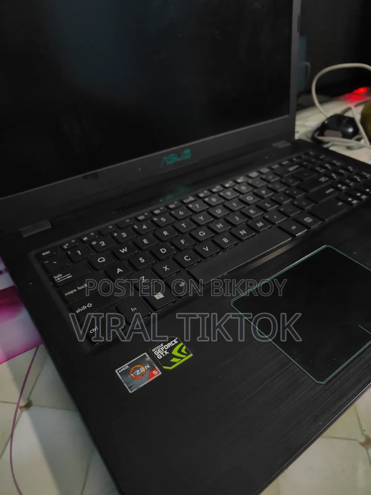 Laptop Asus VivoBook X540SA 16GB AMD Ryzen 5 SSD 1T