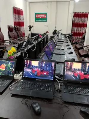 ল্যাপটপ ডেল ৮জিবি র‍্যাম এএমডি রাইজেন এসএসডি ৫১২জিবি
