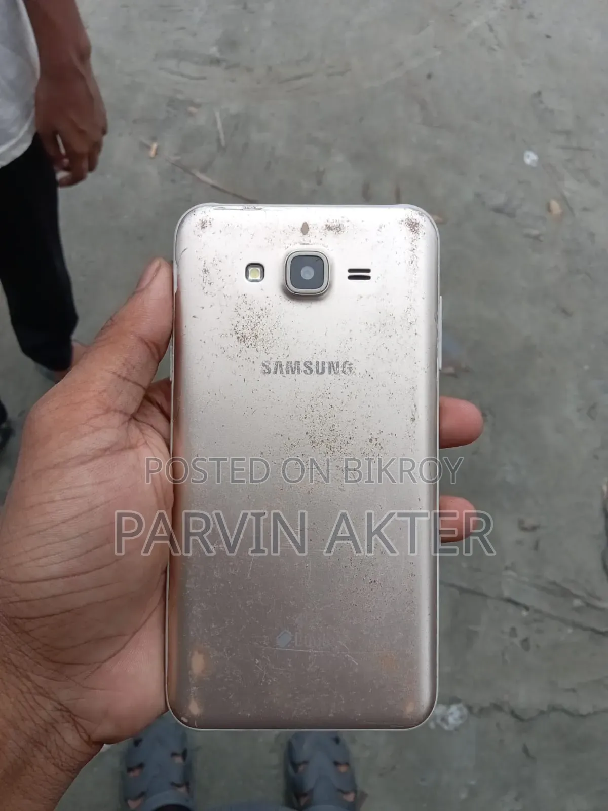 Samsung Galaxy J7 16 GB Bronze