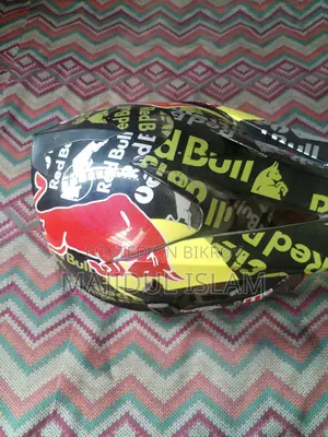 I want to sell this helmet, if anyone wants to buy it, please contact the number