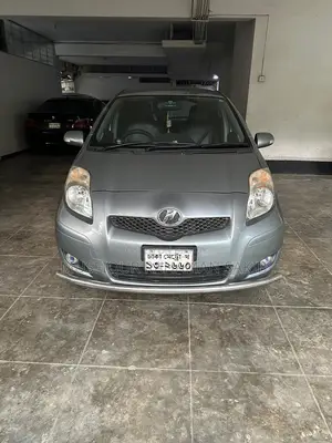 Toyota Vitz 1.0 Front Wheel Drive 3-Door 2008 Silver