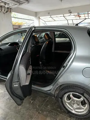 Toyota Vitz 1.5 FWD 5dr 2008 Silver