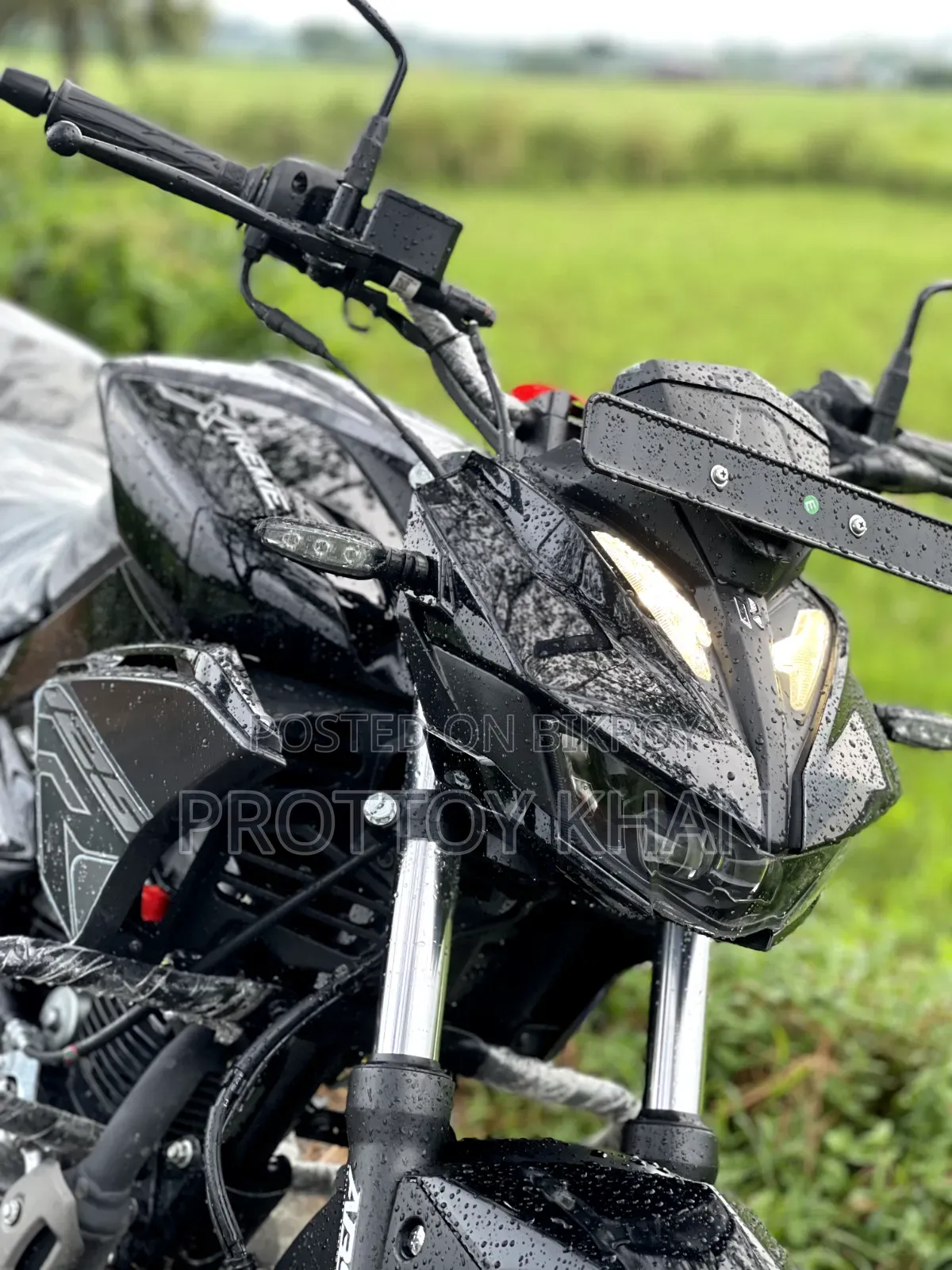 হিরো এক্সট্রিম স্পোর্টস ২০২৫ কালো