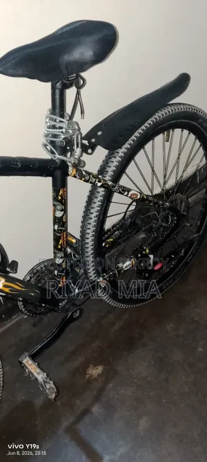 Bicycle for sale, in perfect running condition, no repairs needed