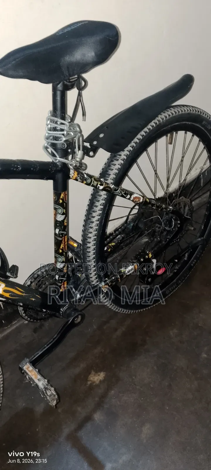 Bicycle for sale, in perfect running condition, no repairs needed