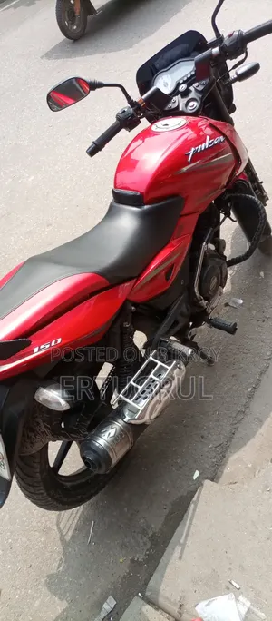 Bajaj Pulsar 150 2018 Red