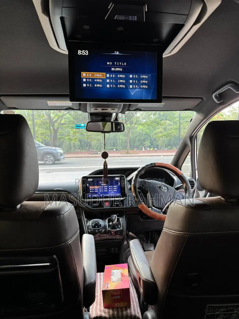 Toyota Esquire 1.8 FWD Hybrid (7 seater) 2017 Pearl