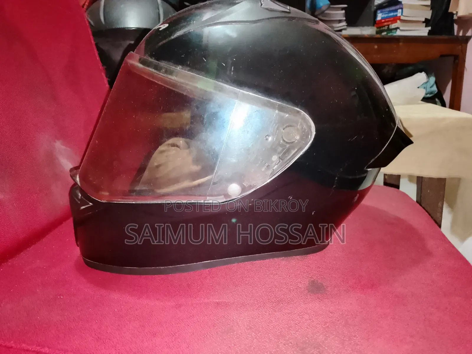 ভেগা হেলমেট ব্যবহৃত
