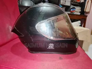 ভেগা হেলমেট ব্যবহৃত