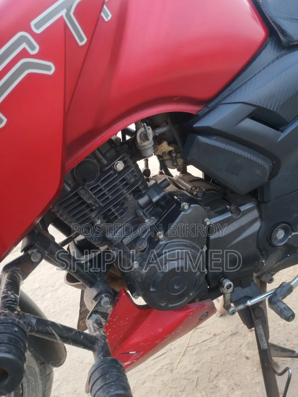 TVS Apache RTR 160 2V 2018 Red