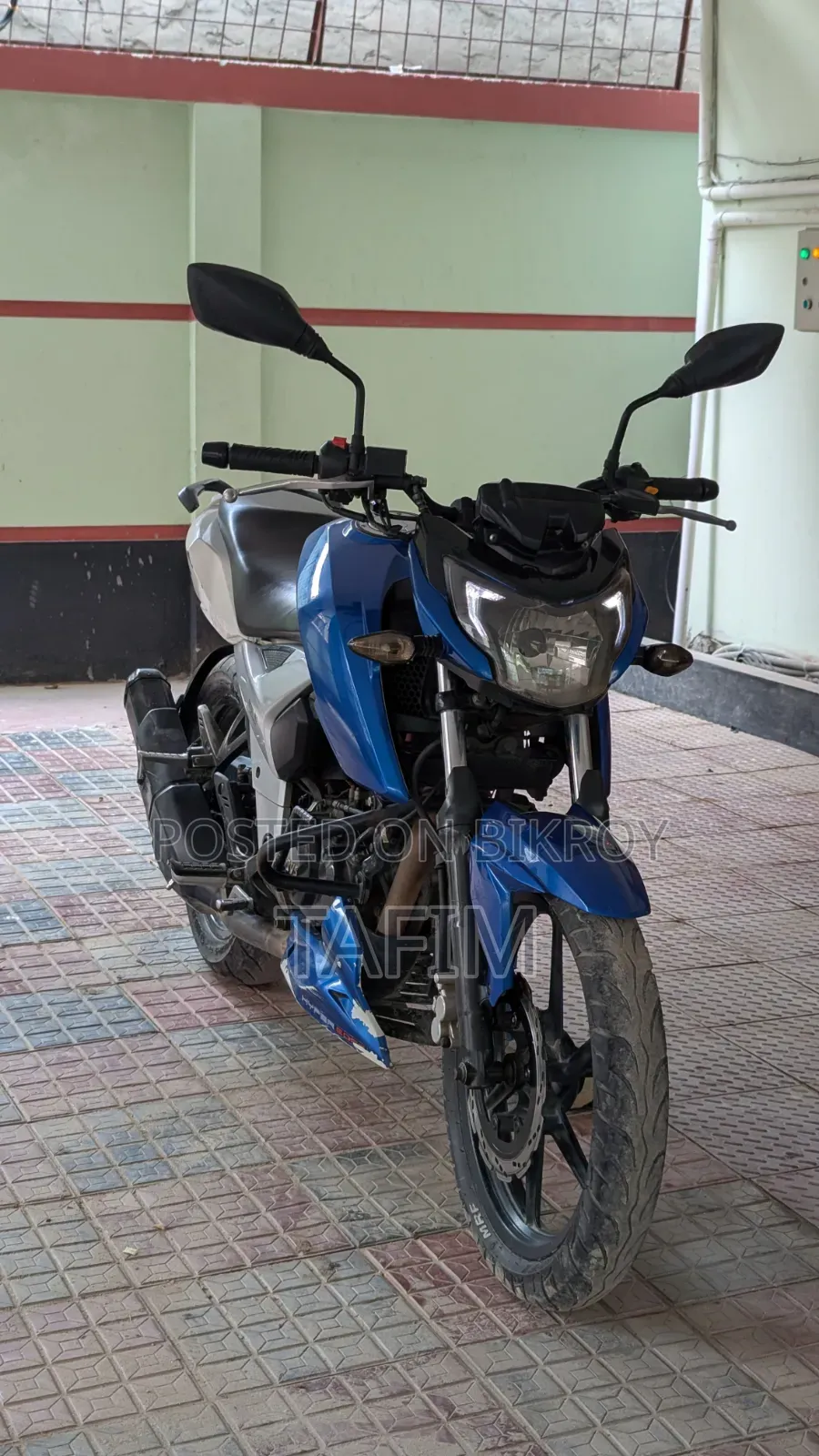 TVS Apache 160 4V 2019 Blue