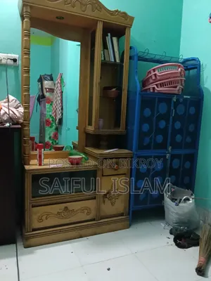 Dressing Table (One glass is missing)