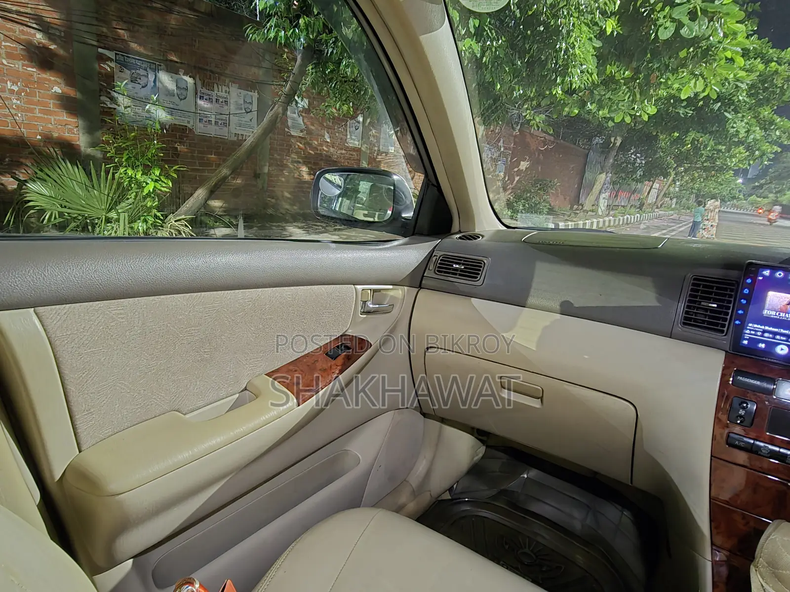 Toyota Corolla Sedan 2001 Gold