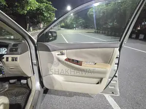 Toyota Corolla Sedan 2001 Gold