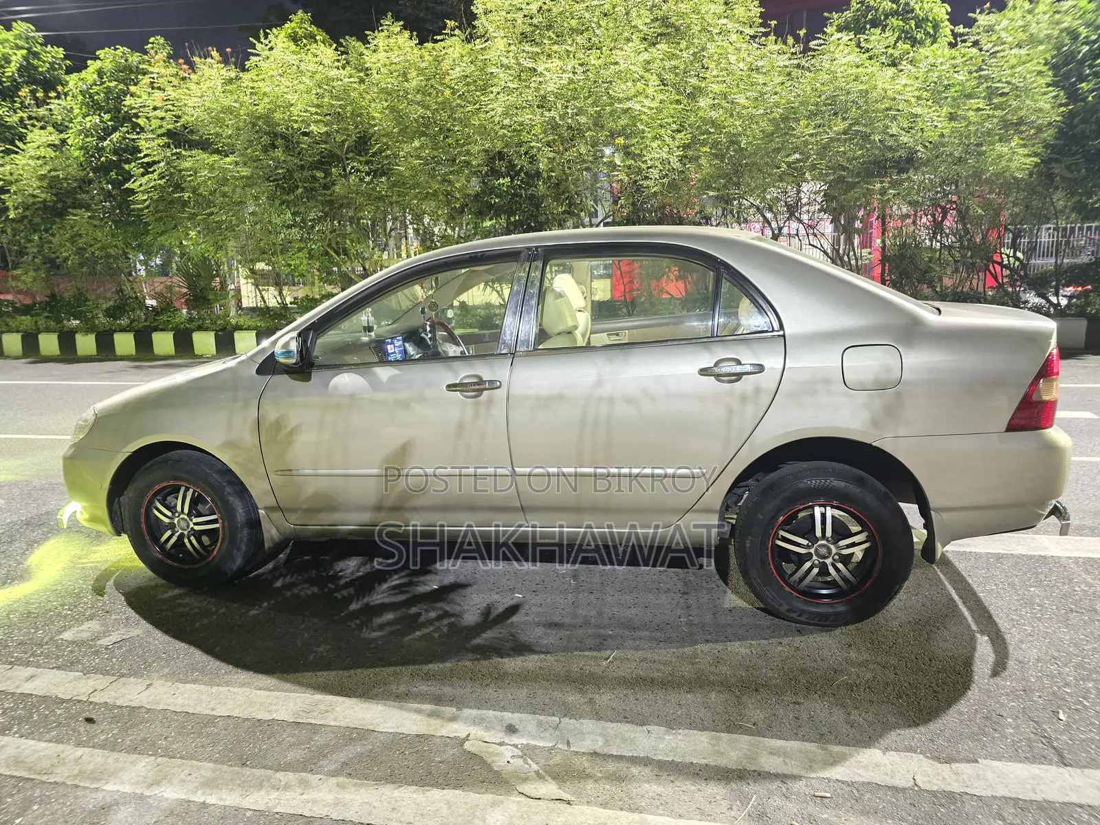 Toyota Corolla Sedan 2001 Gold