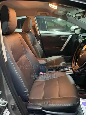 Toyota Auris 2013 Silver