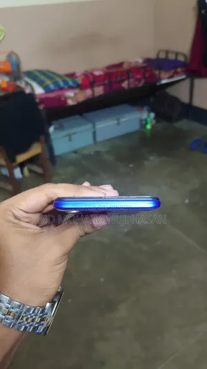 Vivo Y19 128 GB Blue