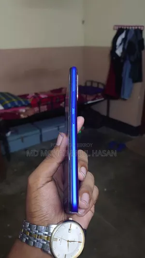Vivo Y19 128 GB Blue