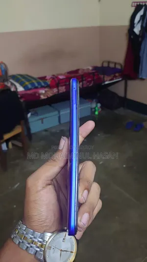 Vivo Y19 128 GB Blue