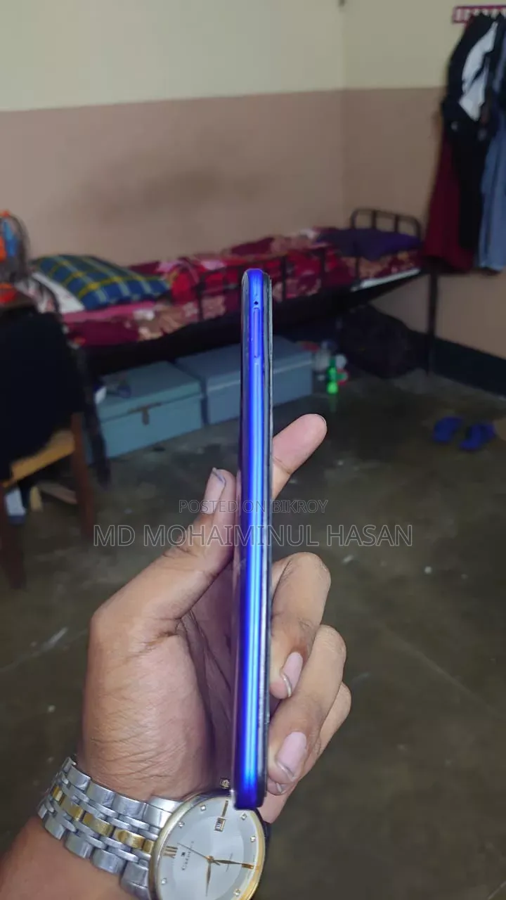 Vivo Y19 128 GB Blue