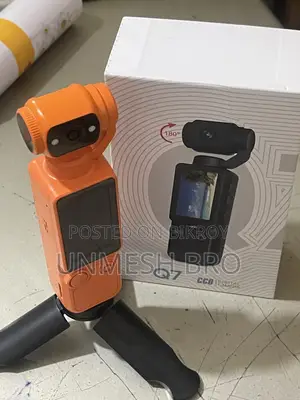 Camera Q7