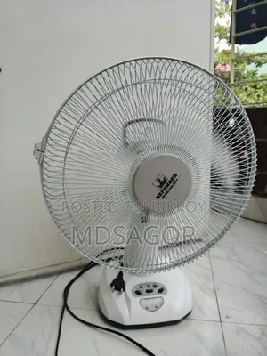 Defender AC/DC 12 Inch Rechargeable Table Fan 6V 4.5AH AC/DC Backup