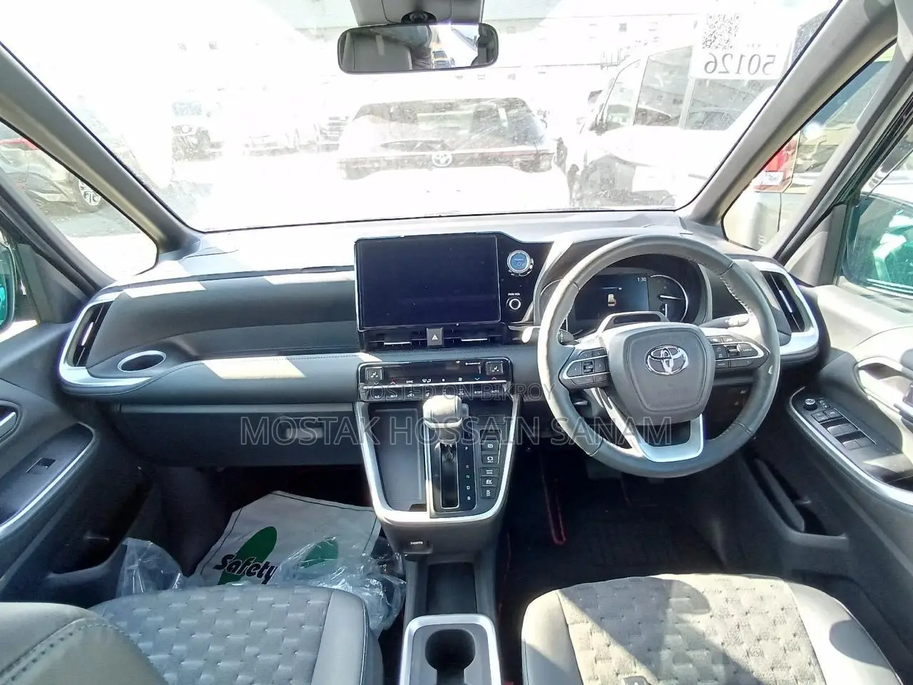 Toyota Voxy 2022 Black