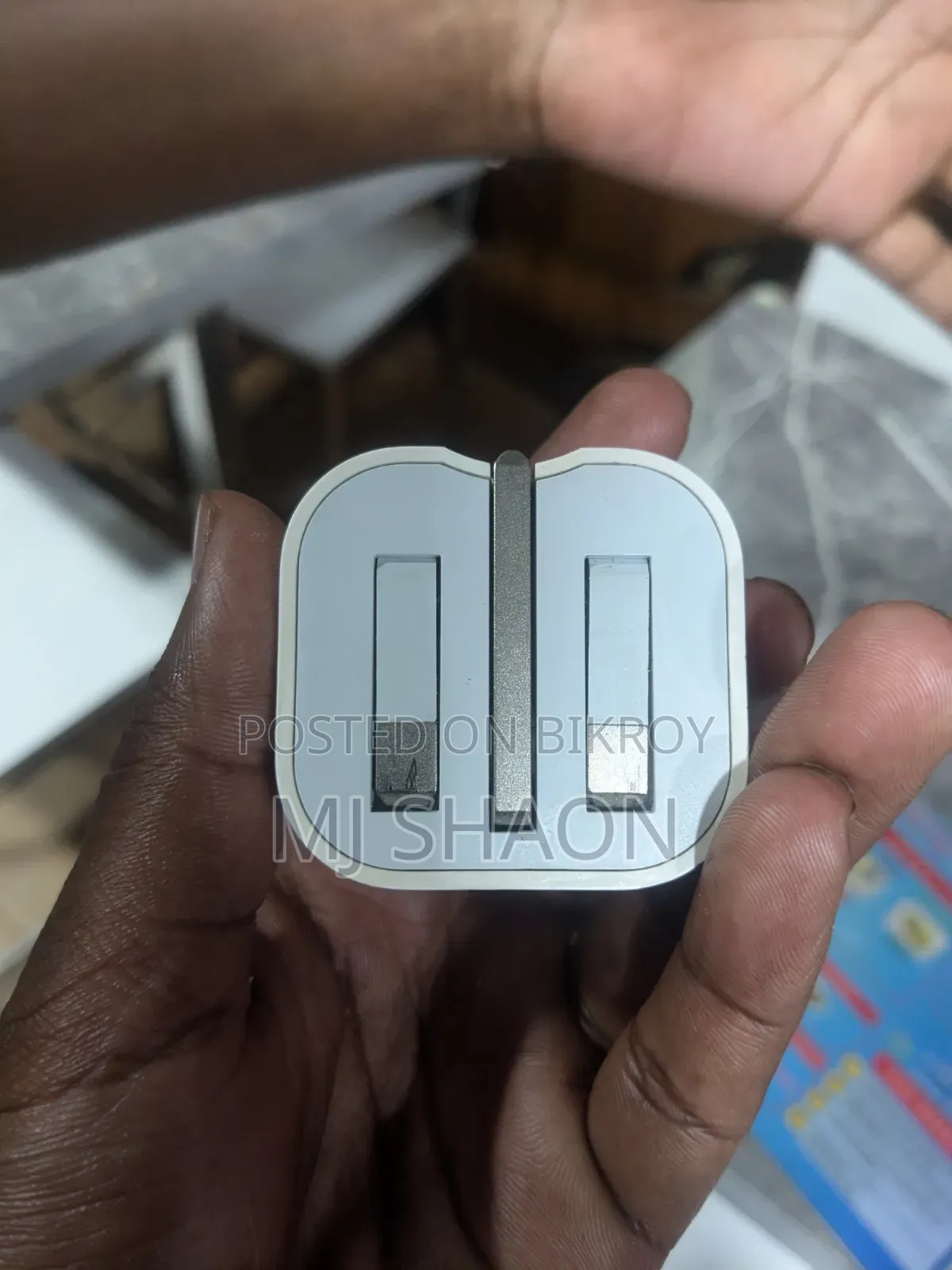 Apple 20W USB-C Power Adapter