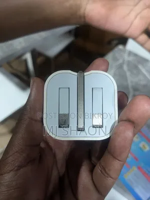 Apple 20W USB-C Power Adapter