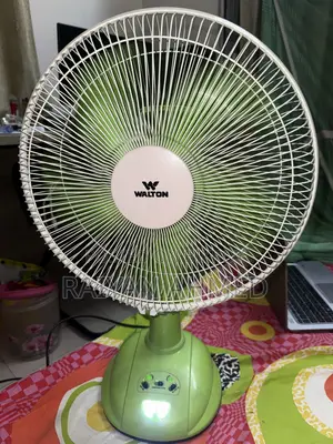চার্জার টেবিল ফ্যান