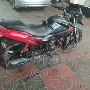 Hero Glamour 2012 Black