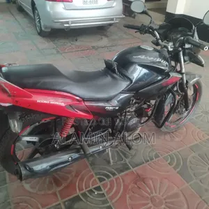 Hero Glamour 2012 Black