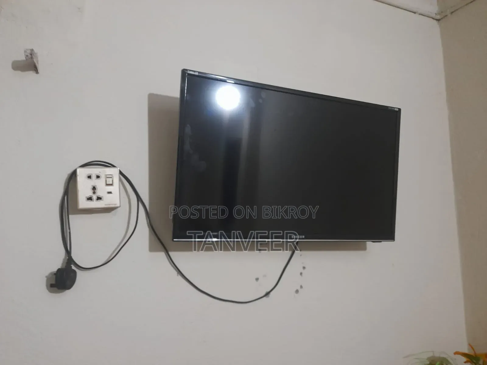 Singer 32 Inch LED TV