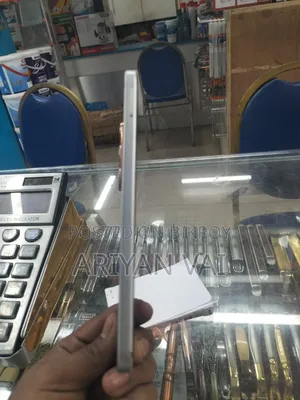 Infinix Hot 60 Pro 128 GB White