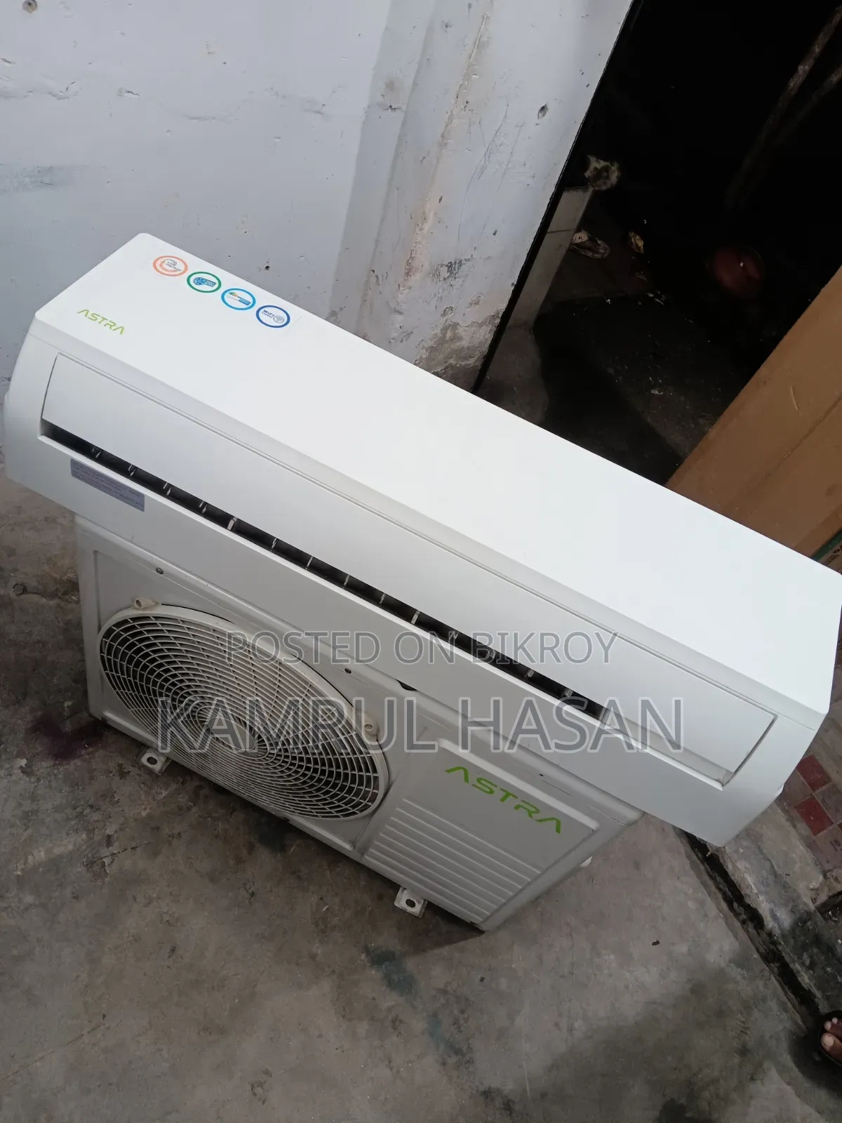 Astra A/C 2 Ton, 6 months used