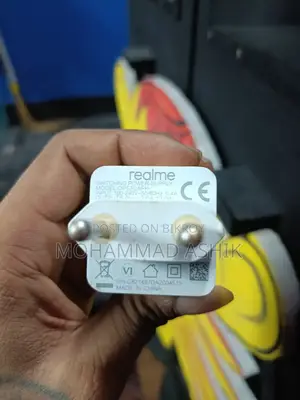 Realme চার্জার
