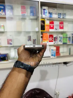 অ্যাপল আইফোন ১৩ প্রো ১২৮ জিবি হোয়াইট