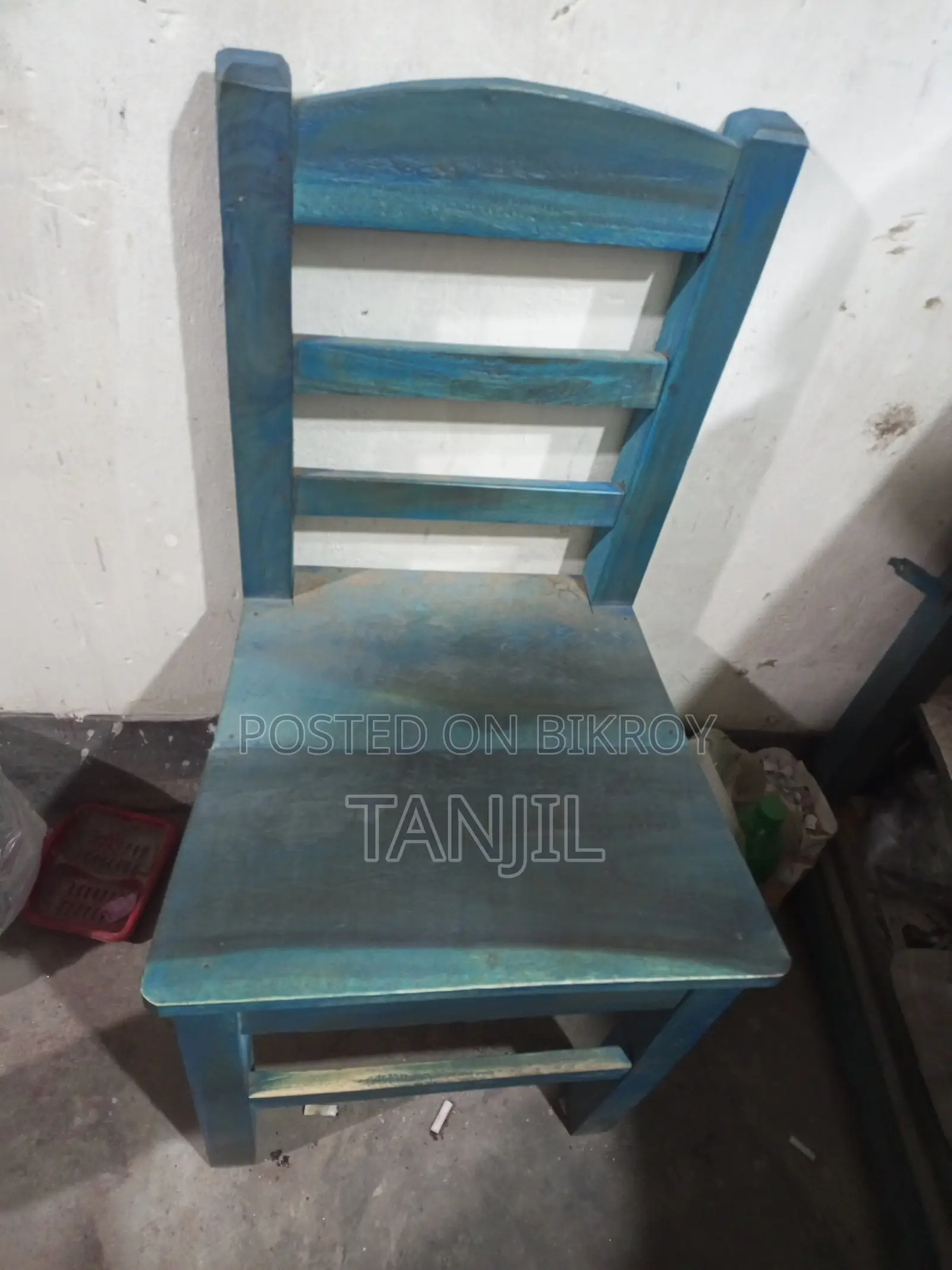 ১টি চেয়ার বিক্রি করা হবে