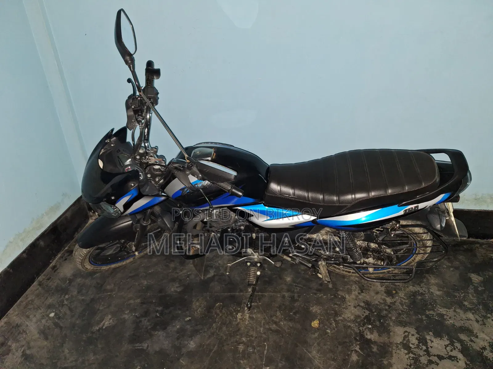 New Bajaj Discover 125 2022 Blue