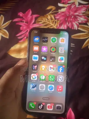 Apple iPhone XR 64 GB Black