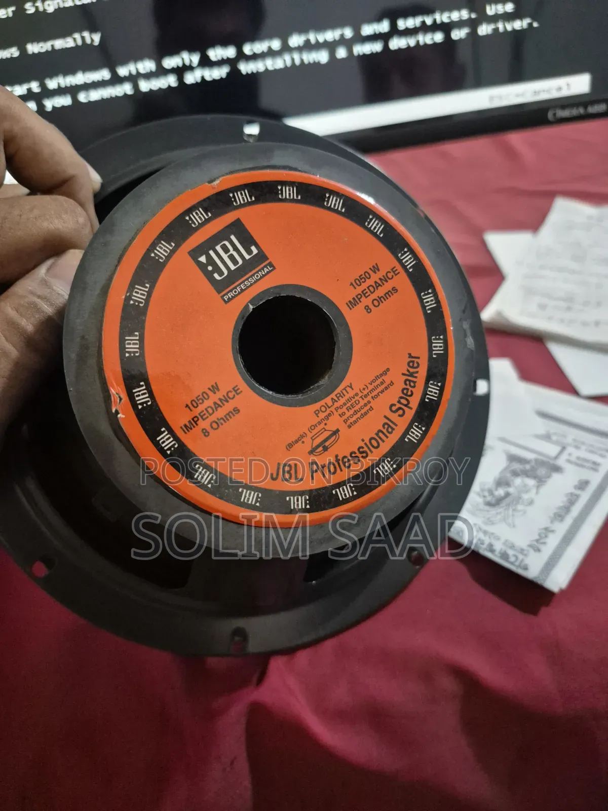 Want to sell a speaker, used for one month, like new.