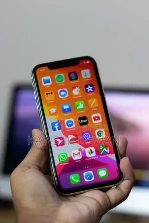 Apple iPhone 11 64 GB Black