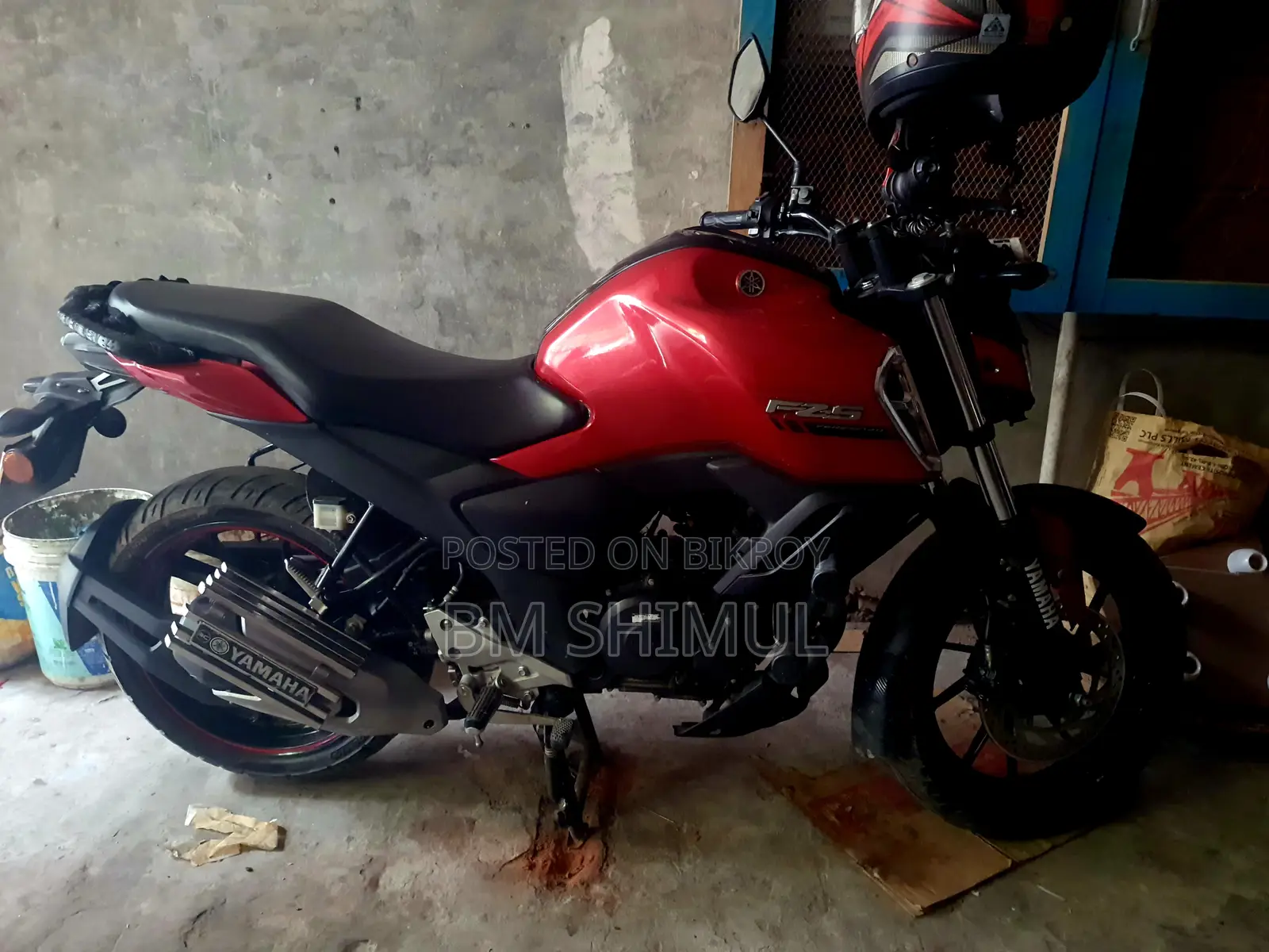 Yamaha 2023 Red